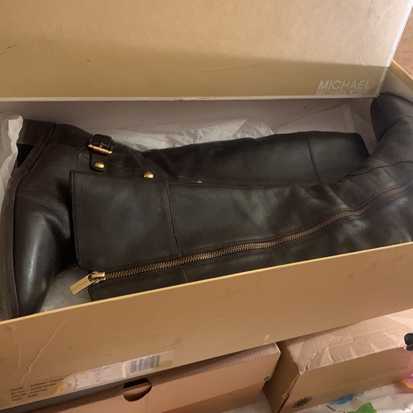 Michael Kors Carney Riding  coffee color Leather boots size 9 - Picture 5 of 6